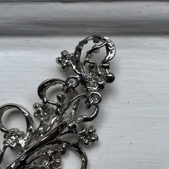 Vintage Brooch Bling Diamanté Leaf Floral Design - Costume Jewellery - Picture 14 of 16